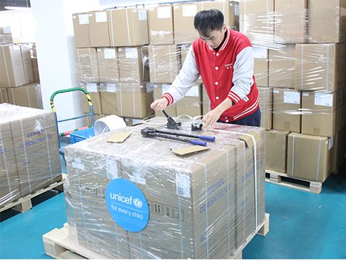 Кислород для надежды: партнерство с ЮНИСЕФ для защиты здоровья органов дыхания детей по всему миру